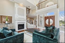 Resort-Style Living in Golf Community – Minutes from Dallas!