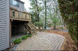 Lovely Treetop Park Townhome