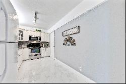 4250 Galt Ocean Dr, #4R, Fort Lauderdale, FL