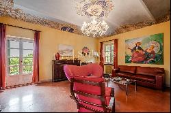 Elegant country house in the hills of the Langhe and Monferrato