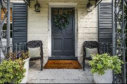 Sunny and Spacious Two Story Duplex in Buckhead