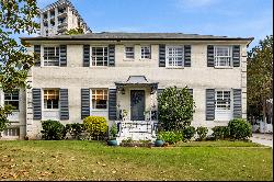 Sunny and Spacious Two Story Duplex in Buckhead