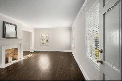 Sunny and Spacious Two Story Duplex in Buckhead