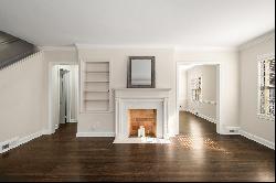 Sunny and Spacious Two Story Duplex in Buckhead