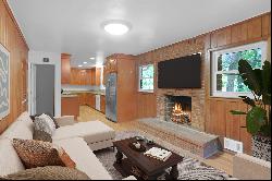 Exquisite All-Brick Mid-Century Ranch!