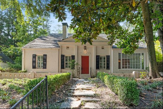 Gorgeous Georgian Revival Style Single Family Bungalow