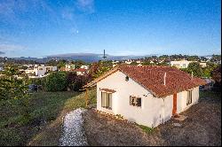 Beautiful house in Maitencillo with a garden