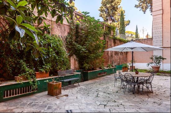 Apartment for sale in Roma (Italy)