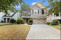 Exceptional Traditional Home in Brookhaven Heights!