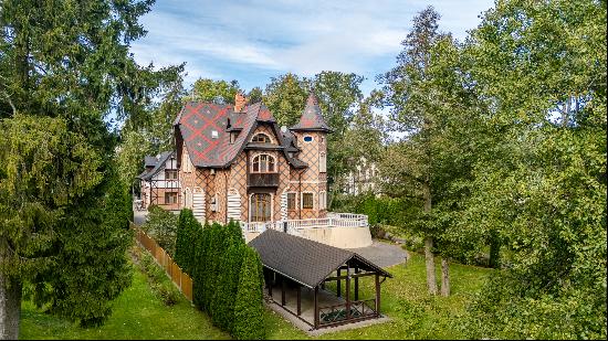 Unique private house on the Lielupe river