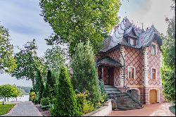 Unique private house on the Lielupe river