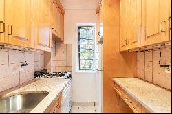 "FOREST HILLS GARDENS ONE BEDROOM CO-OP SUBLET"