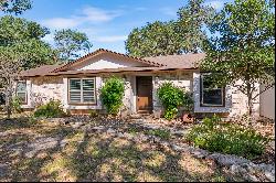 Beautiful Home with Fabulous Hill Country Views