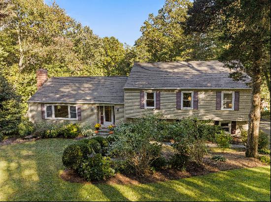 Spacious 4 Bedroom Home in Old Lyme, CT