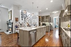 Beautifully Renovated End Unit Townhome