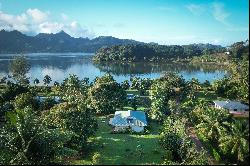 Huahine - Maroe - Houses on large plot with private dock