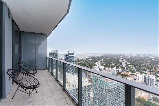 1000 Brickell Plz, #PH5706, Miami, FL