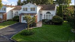 98 Fairway View Drive #98, Commack NY 11725