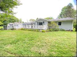 643 Methodist Rd, Hempfield Twp - Mer PA 16125