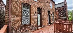 2417 S 10th St #A, St Louis MO 63104