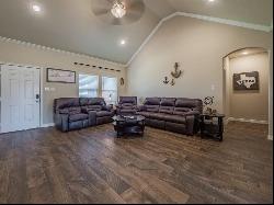 1156 Gifford Road, Angleton TX 77515