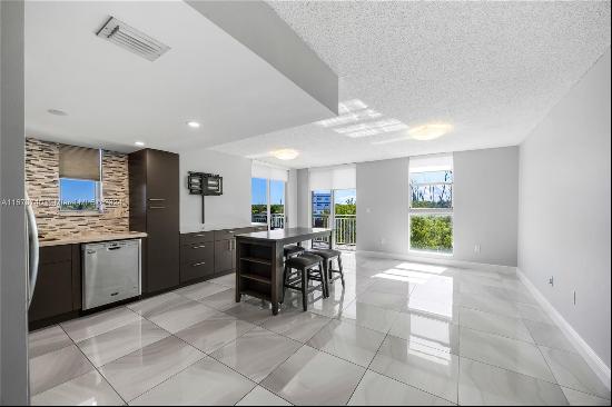 16590 NE 26th Ave Unit 502, North Miami Beach FL 33160