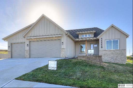 11118 N 161st Street, Bennington NE 68007