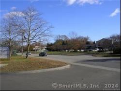 929-3 Boston Post Road, Old Saybrook CT 06475