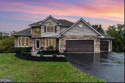 3545 Eagle Ridge Court, Hanover PA 17331