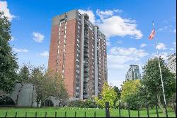 20 Mississauga Valley Blvd Unit 901, Mississauga ON L5A3S1