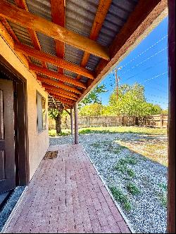 32 Archuleta Road, Ranchos De Taos NM 87557