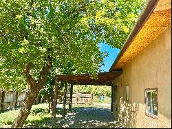 32 Archuleta Road, Ranchos De Taos NM 87557