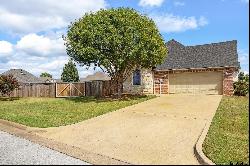 105 Kwando Ln, Bullard TX 75757