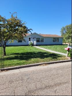 339 N 11th St, Loup City NE 68853