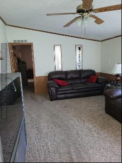 339 N 11th St, Loup City NE 68853