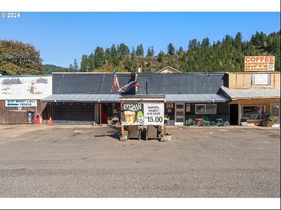 10786 Highway 126, Mapleton OR 97453