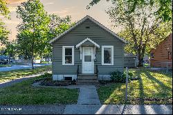 801 South 10th Street, Grand Forks ND 58201