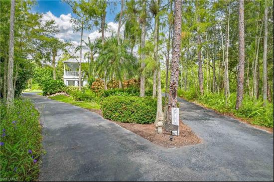 12030 Honeysuckle Rd, Fort Myers FL 33966