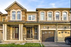 82 Finegan Circ, Brampton ON L7A4Z8