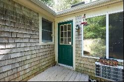 31 Manamok Cir, Sandwich MA 02563