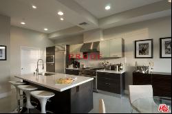 2216 Main Street #204, Santa Monica CA 90405