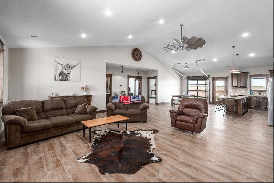 226 NE 160 Ave, Cheney KS 67025