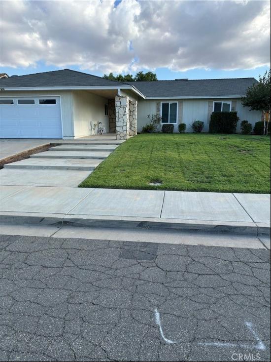 27450 Embassy Street, Menifee CA 92586