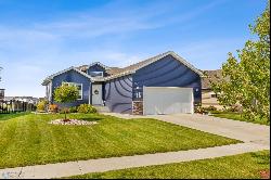 5833 Deb Drive W, West Fargo ND 58078