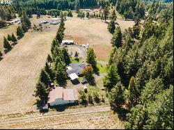 219 Indian Bend Rd, Umpqua OR 97486