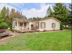 219 Indian Bend Rd, Umpqua OR 97486