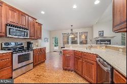 1283 Summit Way, Mechanicsburg PA 17050