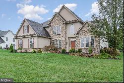 1283 Summit Way, Mechanicsburg PA 17050