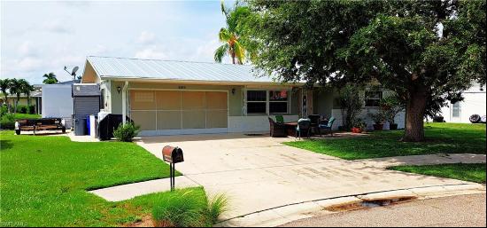 4419 N Canal Cir, North Fort Myers FL 33903