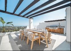 Modern penthouse with a large terrace in La Quinta Suites, Benah, Benahavís 29679